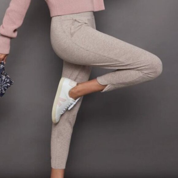NWT Carbon38 Crossover Waist Jogger in Heather Melt Oatmeal Small $128 - Picture 1 of 10